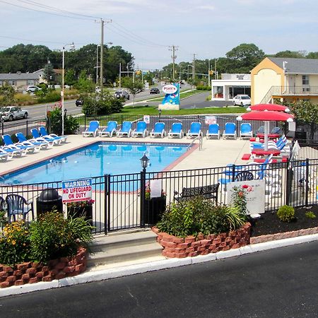 Econo Lodge Съмърс Пойнт Екстериор снимка
