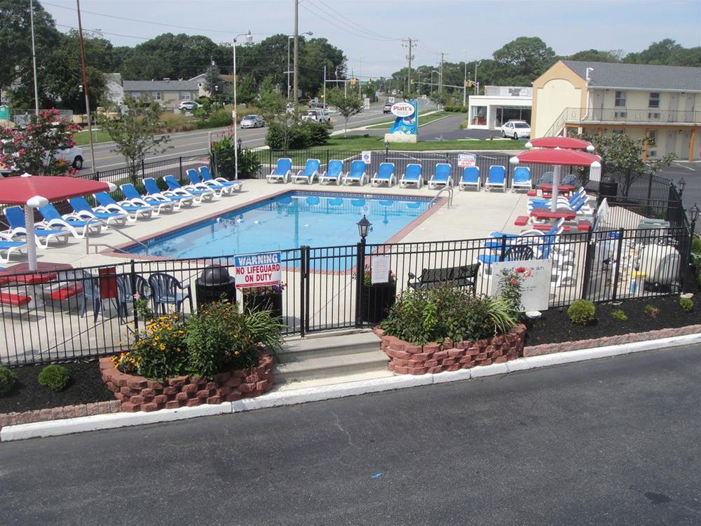 Econo Lodge Съмърс Пойнт Екстериор снимка