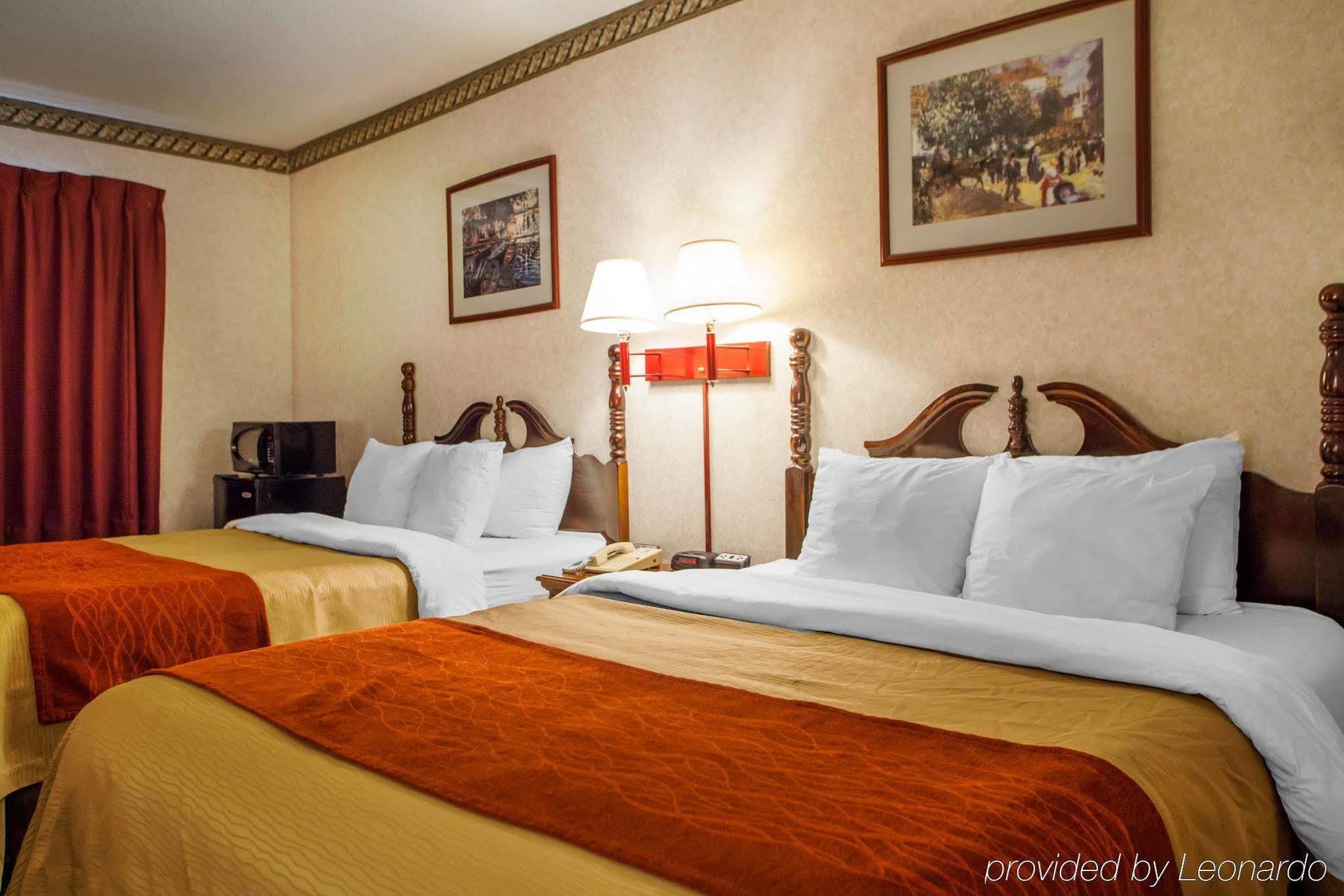 Econo Lodge Съмърс Пойнт Екстериор снимка