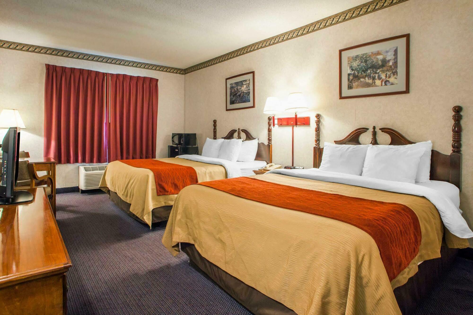 Econo Lodge Съмърс Пойнт Екстериор снимка